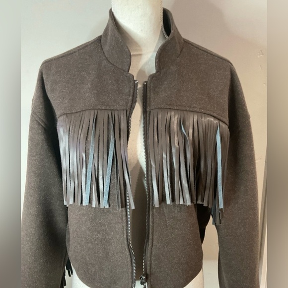 BLANK NYC Women’s Brown Cropped Fringe Jacket Western Style Relaxed Fit Sz S NWT - Picture 10 of 12